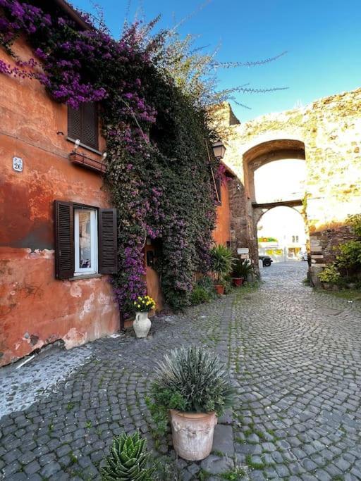 Per Antiqua Itinere Ostia Antica Exterior foto