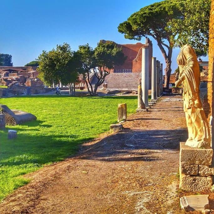 Per Antiqua Itinere Ostia Antica Exterior foto