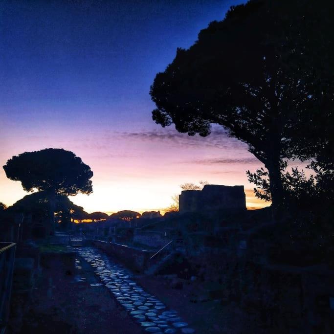 Per Antiqua Itinere Ostia Antica Exterior foto