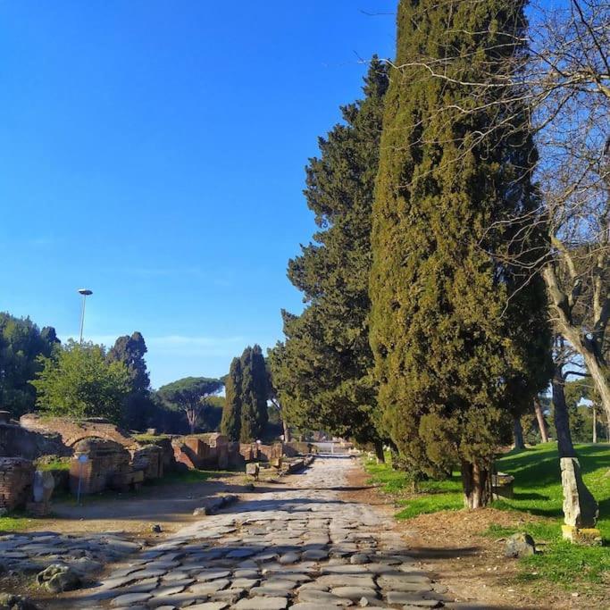 Per Antiqua Itinere Ostia Antica Exterior foto