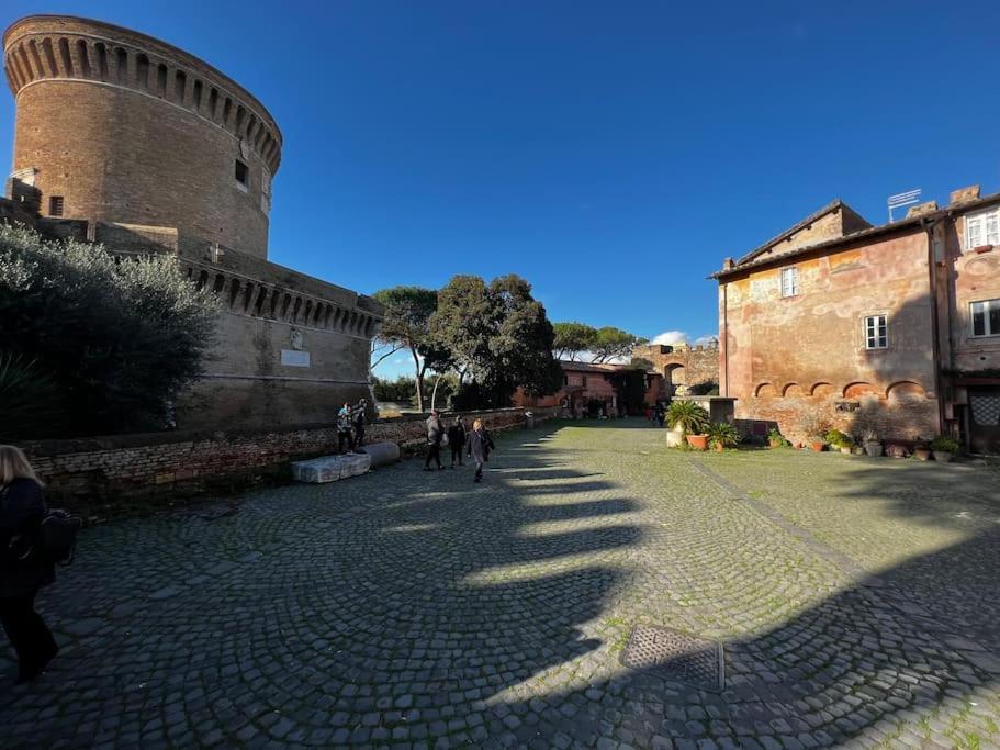Per Antiqua Itinere Ostia Antica Exterior foto