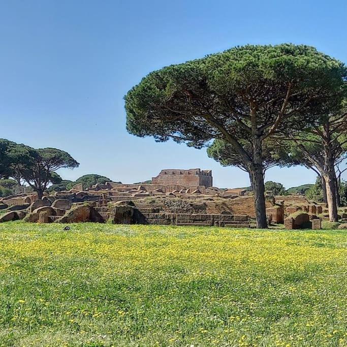 Per Antiqua Itinere Ostia Antica Exterior foto
