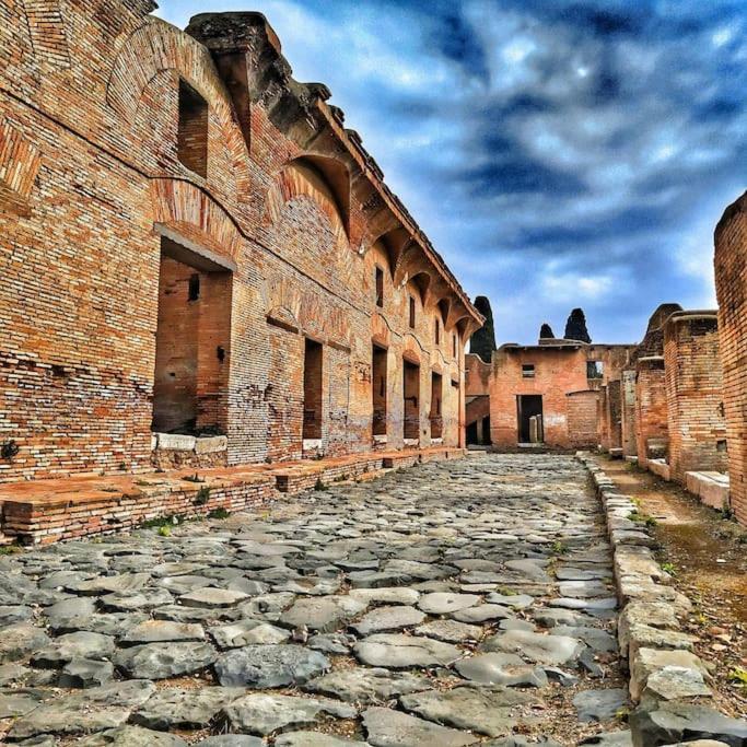 Per Antiqua Itinere Ostia Antica Exterior foto